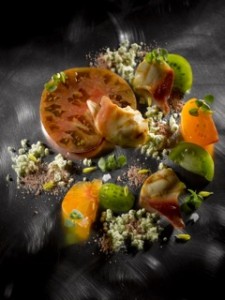 Tomate/ Muschel © by Armin Leitgeb